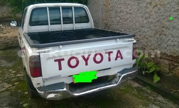 Acheter Occasion Voiture Toyota Hilux Blanc à Bujumbura, Bujumbura Acheter Occasion Voiture Toyota Hilux Blanc à Bujumbura, Bujumbura