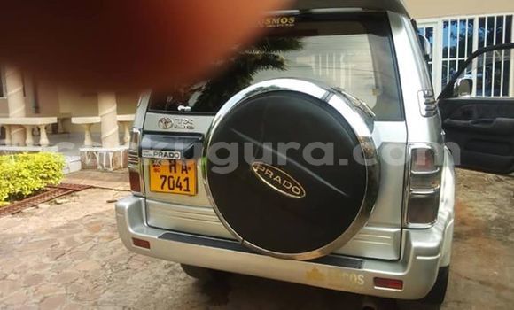 Acheter Occasion Voiture Toyota Land Cruiser Prado Gris à Bujumbura, Bujumbura Acheter Occasion Voiture Toyota Land Cruiser Prado Gris à Bujumbura, Bujumbura