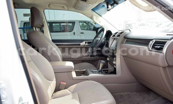 Nunua Imported Lexus GX Nyeupe Gari ndani ya Import - Dubai nchini Bujumbura Nunua Imported Lexus GX Nyeupe Gari ndani ya Import - Dubai nchini Bujumbura