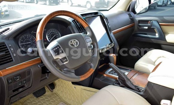Buy Import Toyota Land Cruiser Other Car in Import - Dubai in Bujumbura Buy Import Toyota Land Cruiser Other Car in Import - Dubai in Bujumbura