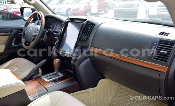 Buy Import Toyota Land Cruiser Other Car in Import - Dubai in Bujumbura Buy Import Toyota Land Cruiser Other Car in Import - Dubai in Bujumbura