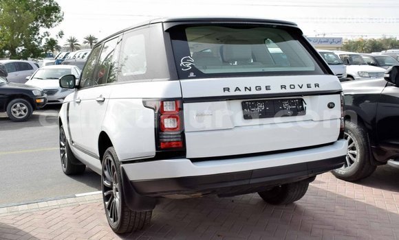 Acheter Import Voiture Land Rover Range Rover Blanc à Import - Dubai, Bujumbura Acheter Import Voiture Land Rover Range Rover Blanc à Import - Dubai, Bujumbura