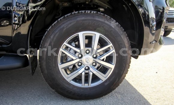 Acheter Import Voiture Toyota Land Cruiser Noir à Import - Dubai, Bujumbura Acheter Import Voiture Toyota Land Cruiser Noir à Import - Dubai, Bujumbura